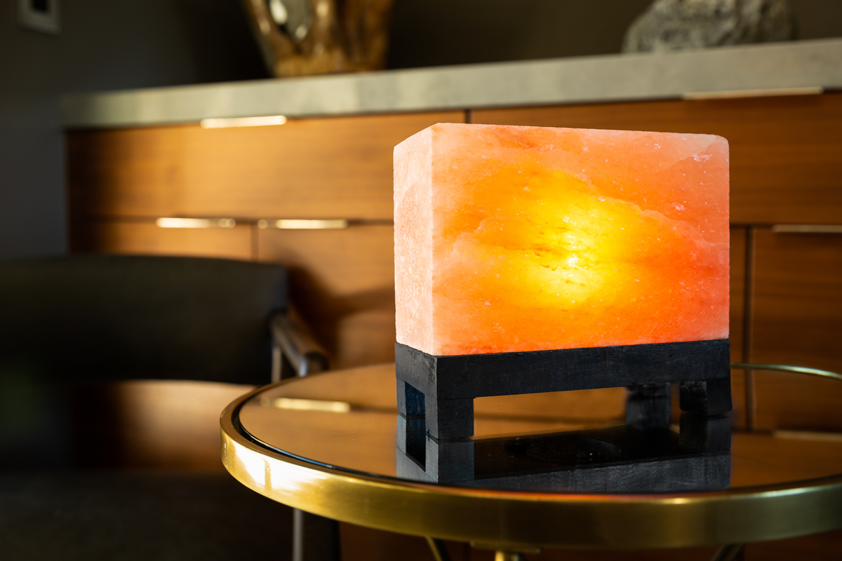 d'aplomb - Himalayan Salt Rock Lamps | Purify the air. De-stress.